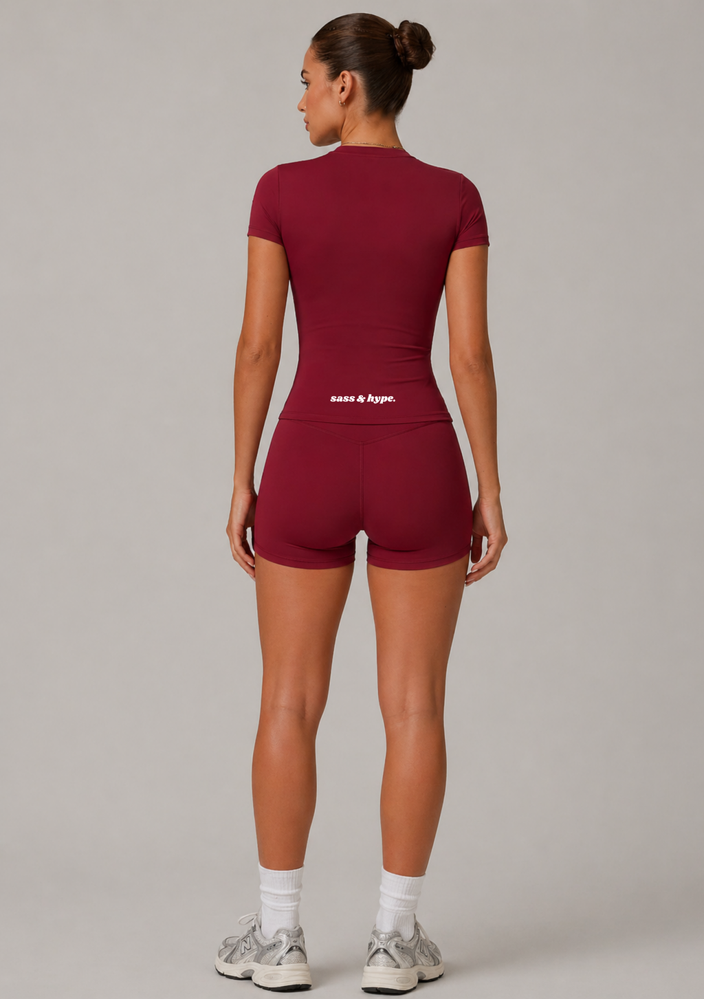 Contour Essential Tee - Wine