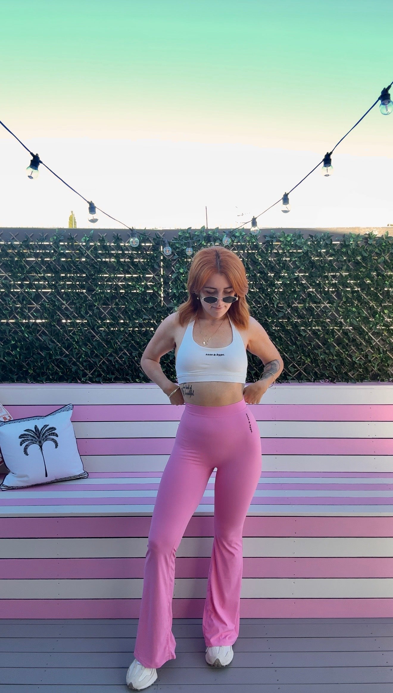 V Back Scrunch Flare Leggings - Cotton Candy