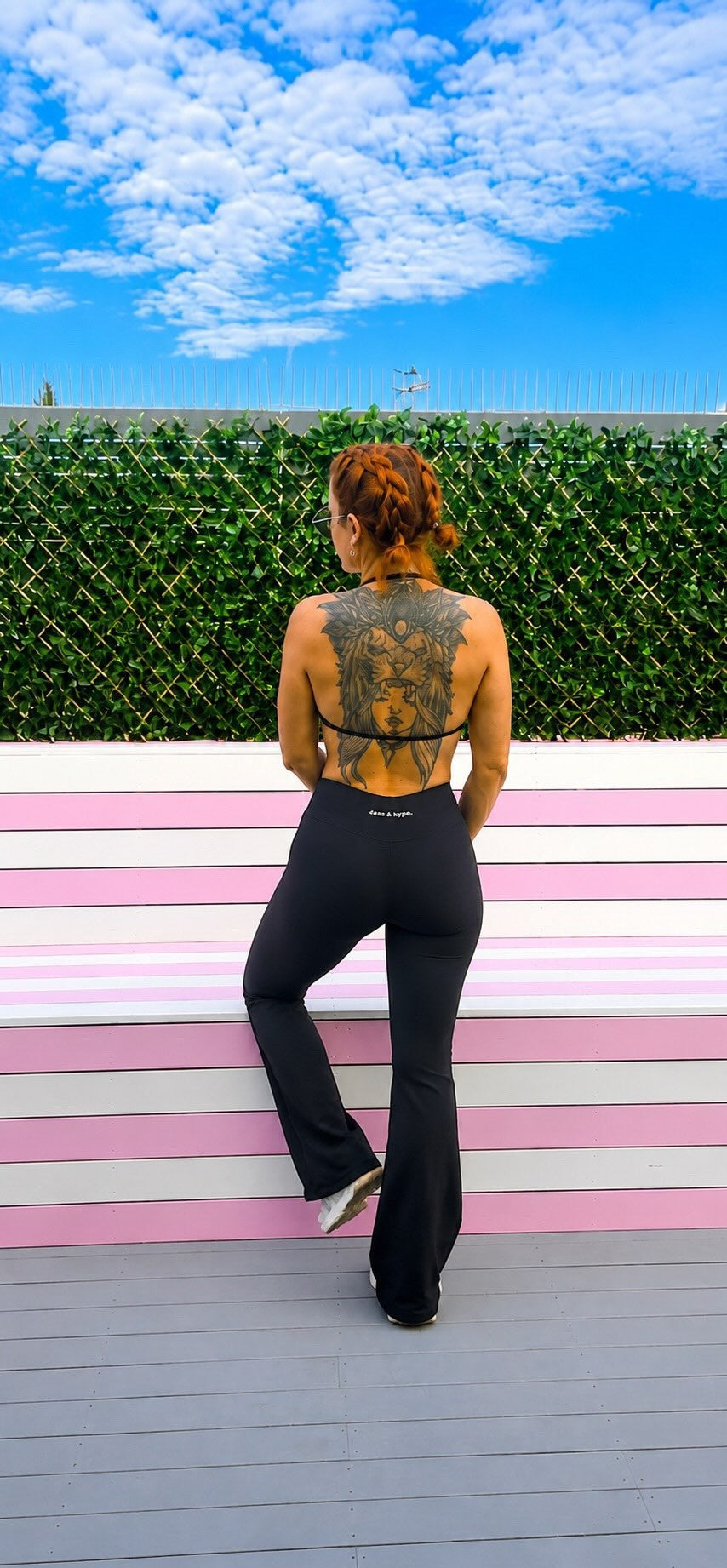 Dynamic Flare Leggings - Black